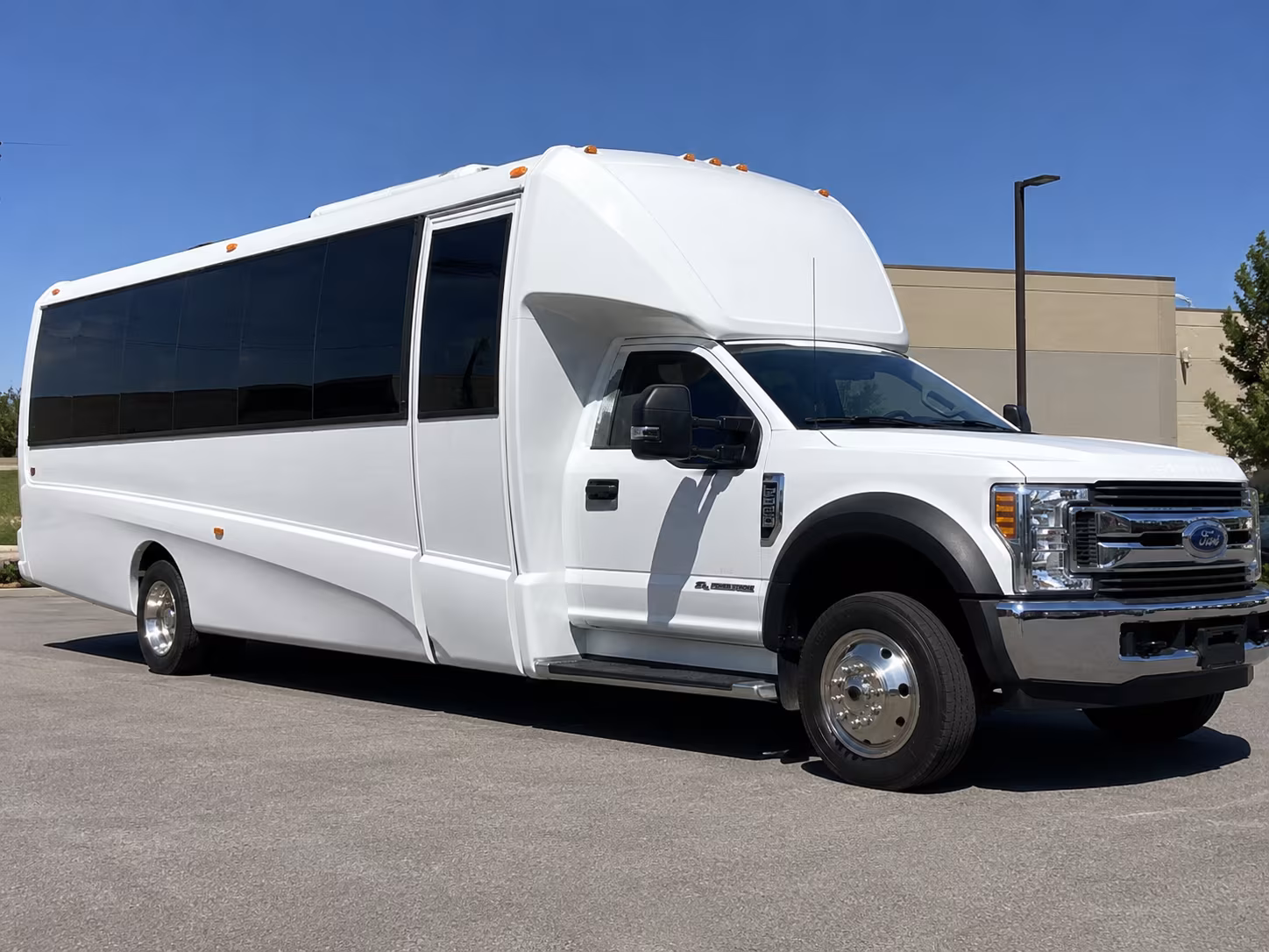 brewery crawl and night out buses in chandler