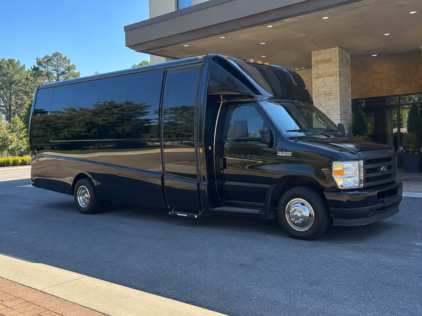 charter buses for chandler youth group retreats and camp trips