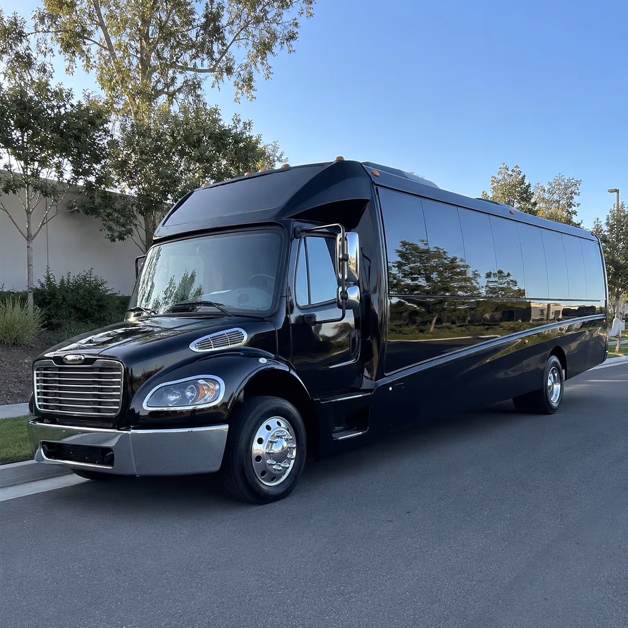 minibus wine tour rentals for smaller groups in the chandler area