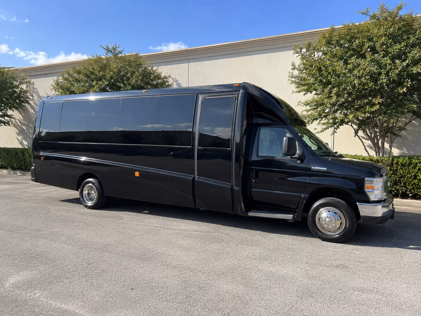 party buses for bachelorette wine tours around chandler and the east valley